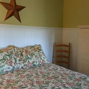 Arbutus Point Oceanfront Bed & Breakfast